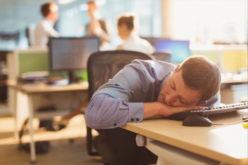 Are your employees slacking off? Maybe they just need to get paid on time!