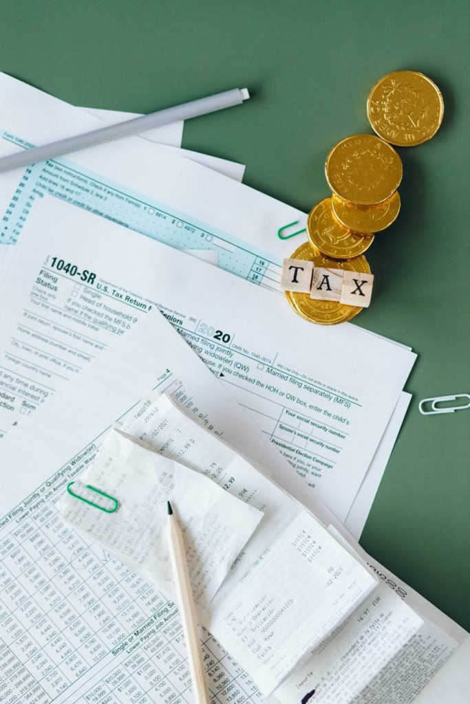 Income taxes - having proof of income through a paystub generator can help you file taxes